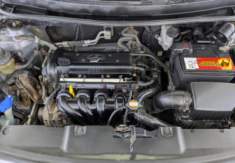 Подержанный автомобиль Hyundai Solaris Sedan 2011 года (11 фото)