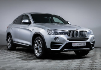 Подержанный автомобиль BMW X4 2018 года (3 фото)