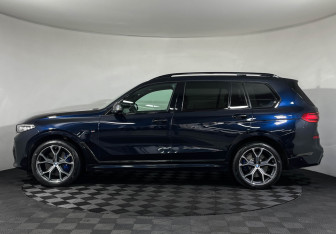 Подержанный автомобиль BMW X7 2020 года (5 фото)