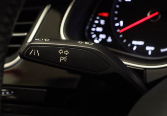 Подержанный автомобиль Audi Q7 2017 года (11 фото)