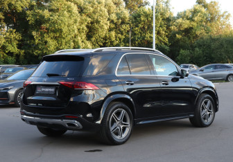Подержанный автомобиль Mercedes-Benz GLE 2021 года (5 фото)
