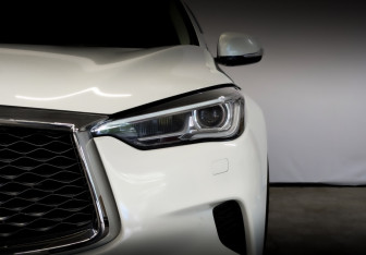 Подержанный автомобиль Infiniti QX50 2018 года (17 фото)