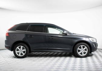 Подержанный автомобиль Volvo XC60 2013 года (4 фото)