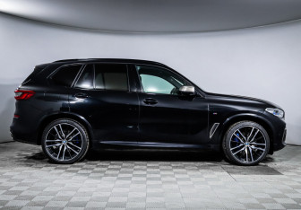 Подержанный автомобиль BMW X5 2019 года (4 фото)