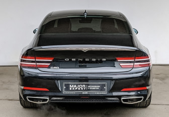 Подержанный автомобиль Genesis G80 2021 года (6 фото)