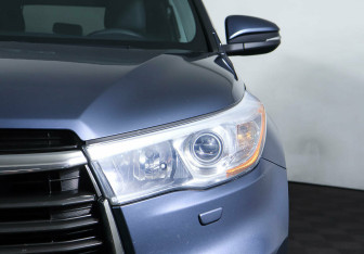 Подержанный автомобиль Toyota Highlander 2014 года (7 фото)