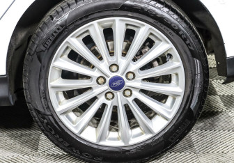 Подержанный автомобиль Ford Focus Hatchback 2016 года (6 фото)