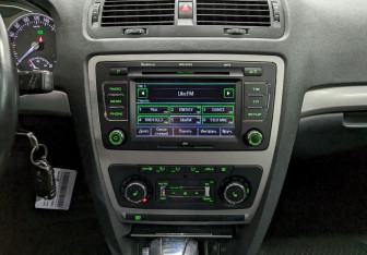 Подержанный автомобиль Skoda Octavia Liftback 2013 года (22 фото)