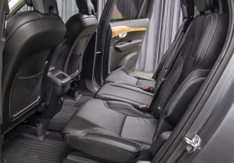Подержанный автомобиль Volvo XC90 2019 года (12 фото)