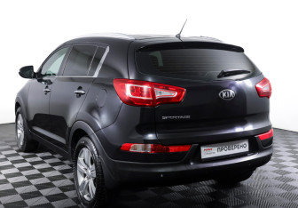 Подержанный автомобиль Kia Sportage 2013 года (7 фото)