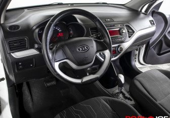 Подержанный автомобиль Kia Picanto 2012 года (17 фото)