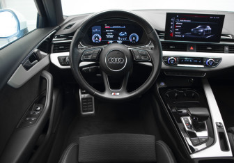 Подержанный автомобиль Audi A4 Sedan 2021 года (9 фото)
