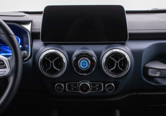 Подержанный автомобиль BAIC BJ40 2024 года (14 фото)