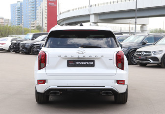 Подержанный автомобиль Hyundai Palisade 2021 года (6 фото)