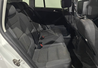 Подержанный автомобиль Volkswagen Tiguan 2014 года (16 фото)