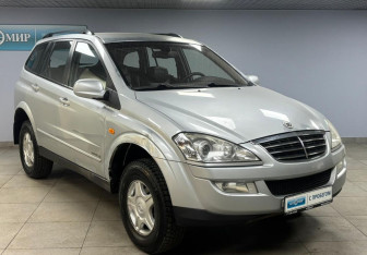 Подержанный автомобиль SsangYong Kyron 2008 года (3 фото)