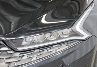 Подержанный автомобиль Kia K5 2021 года (27 фото)