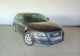 Подержанный автомобиль Audi A3 Hatchback 2010 года (3 фото)