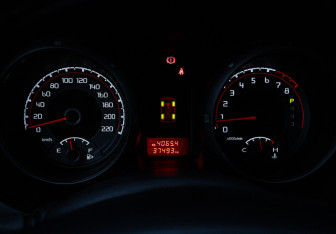 Подержанный автомобиль Mitsubishi Pajero 2019 года (14 фото)