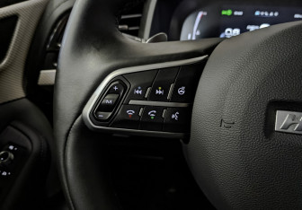Подержанный автомобиль Haval F7 2023 года (27 фото)