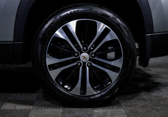 Подержанный автомобиль Chevrolet Captiva 2022 года (34 фото)