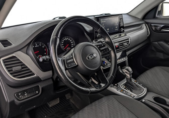 Подержанный автомобиль Kia Seltos 2021 года (16 фото)