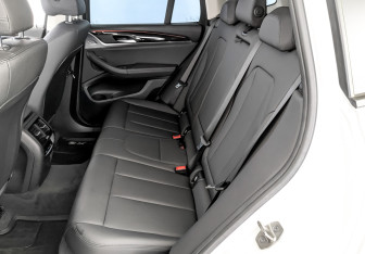 Подержанный автомобиль BMW X3 2021 года (12 фото)