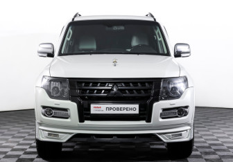Подержанный автомобиль Mitsubishi Pajero 2020 года (2 фото)