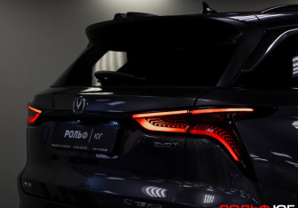 Подержанный автомобиль Changan CS75PLUS 2023 года (23 фото)