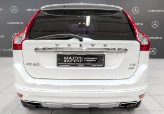 Подержанный автомобиль Volvo XC60 2017 года (6 фото)