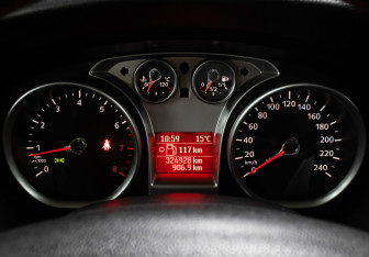 Подержанный автомобиль Ford Focus Sedan 2008 года (13 фото)