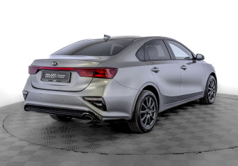 Подержанный автомобиль Kia Cerato Sedan 2018 года (5 фото)