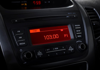 Подержанный автомобиль Kia Sorento 2016 года (17 фото)