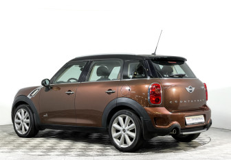 Подержанный автомобиль MINI Countryman 2013 года (7 фото)