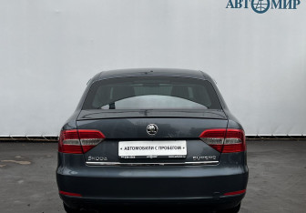 Подержанный автомобиль Skoda Superb Liftback 2014 года (6 фото)