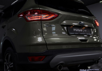 Подержанный автомобиль Ford Kuga 2014 года (6 фото)