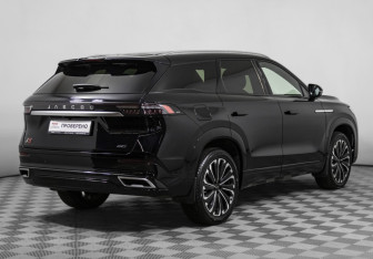 Подержанный автомобиль Jaecoo J8 2024 года (5 фото)