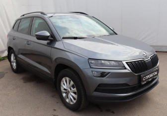 Подержанный автомобиль Skoda Karoq 2020 года (3 фото)