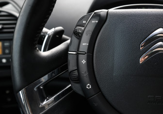 Подержанный автомобиль Citroen C4 Picasso 2012 года (15 фото)