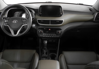 Подержанный автомобиль Hyundai Tucson 2020 года (11 фото)