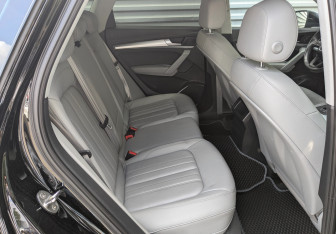 Подержанный автомобиль Audi Q5 2017 года (12 фото)