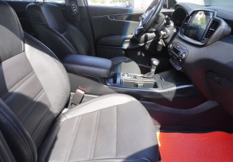 Подержанный автомобиль Kia Sorento 2019 года (11 фото)