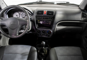 Подержанный автомобиль Kia Picanto 2007 года (11 фото)