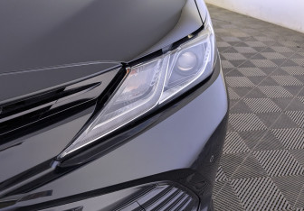 Подержанный автомобиль Toyota Camry Sedan 2020 года (11 фото)