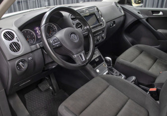 Подержанный автомобиль Volkswagen Tiguan 2016 года (16 фото)