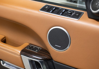 Подержанный автомобиль Land Rover Range Rover 2013 года (26 фото)