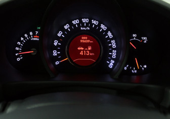 Подержанный автомобиль Kia Sportage 2012 года (10 фото)