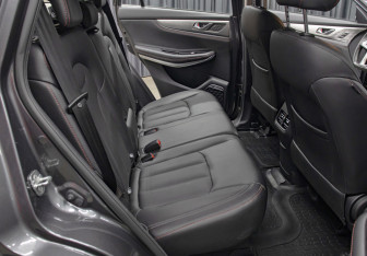 Подержанный автомобиль Changan CS75 2021 года (12 фото)