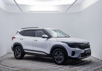 Подержанный автомобиль Kia Seltos 2024 года (3 фото)