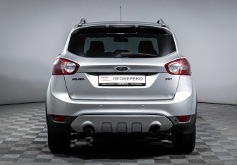 Подержанный автомобиль Ford Kuga 2010 года (6 фото)